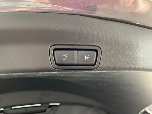 Used 2023 Alfa Romeo Stelvio Ti image 46