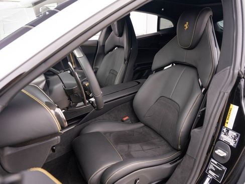 Used 2024 Ferrari Purosangue AWD/4WD image 36