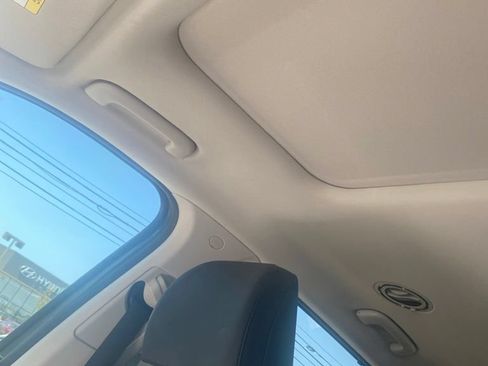 Used 2024 Hyundai Palisade SEL FWD image 8