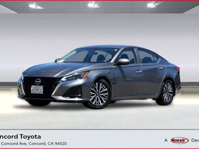 Used 2023 Nissan Altima 2.5 SV