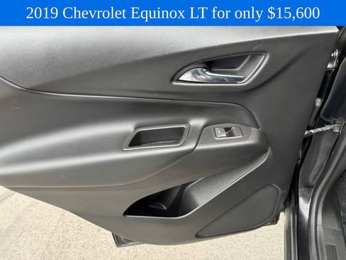 Used 2019 Chevrolet Equinox LT FWD image 14