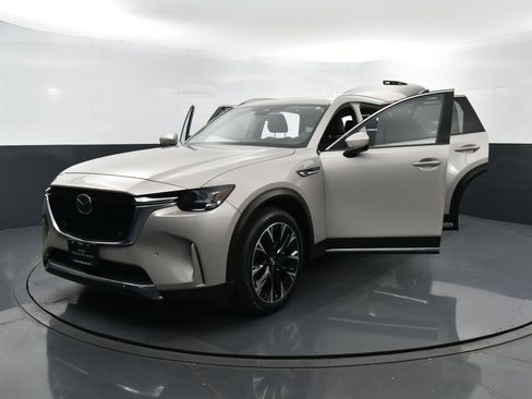 Certified 2024 MAZDA CX-90 Plug-In Hybrid w/ Premium Pkg image 40
