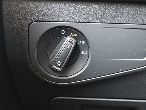 Used 2024 Volkswagen Tiguan SE R-Line image 24