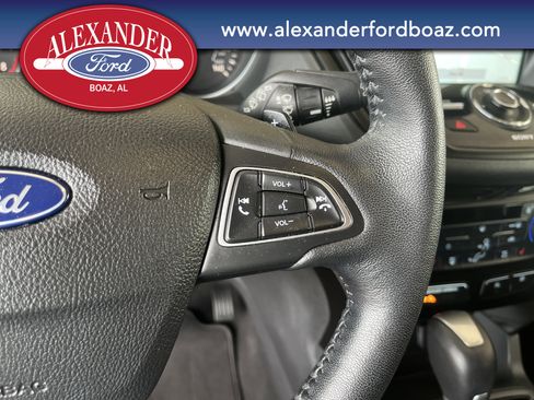 Used 2017 Ford Escape Titanium AWD/4WD image 27