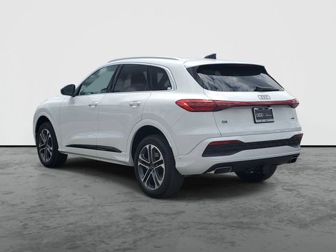 New 2026 Audi Q5 Premium Plus AWD/4WD image 3