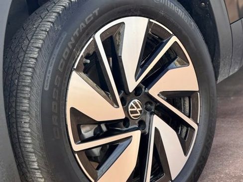 Used 2024 Volkswagen Atlas SE image 10