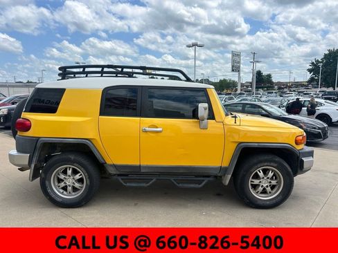 Used 2007 Toyota FJ Cruiser 4WD image 4