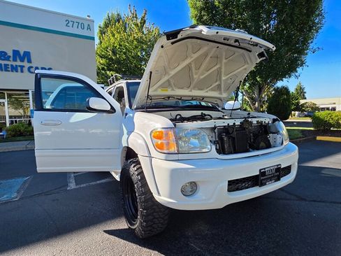 Used 2001 Toyota Sequoia Limited image 25