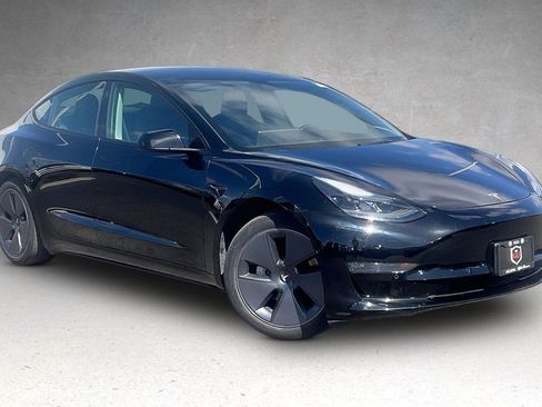 Used 2022 Tesla Model 3 Long Range AWD/4WD image 2