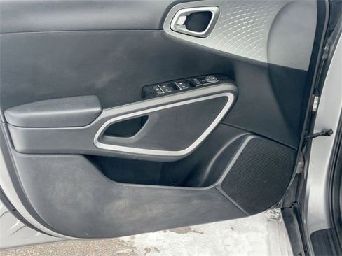 Used 2023 Kia Soul LX w/ Option Group 015 image 14