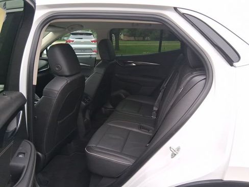 Used 2021 Buick Envision Essence w/ Technology Package I AWD/4WD image 17