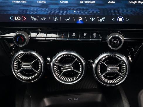 Used 2024 Chevrolet Blazer EV LT image 31