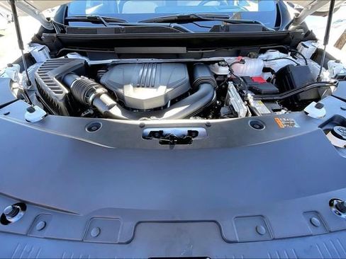 Used 2025 Buick Enclave Preferred w/ Power Package image 21