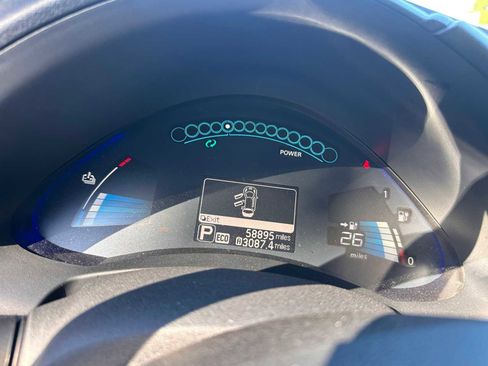 Used 2017 Nissan Leaf SV image 19
