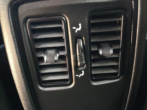 Used 2024 Dodge Durango GT AWD/4WD image 17