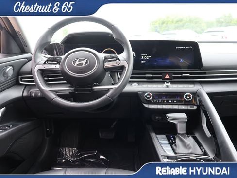 Certified 2024 Hyundai Elantra Limited FWD image 18