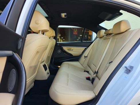 Used 2017 BMW 330e image 29