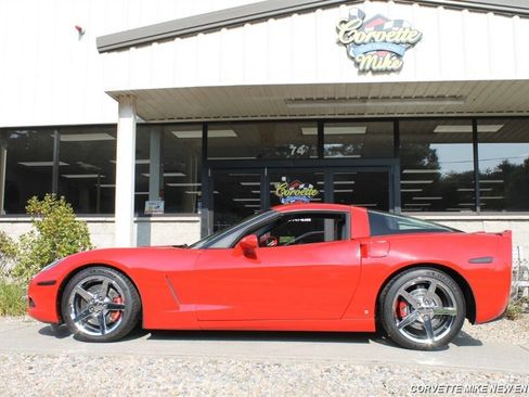 Used 2008 Chevrolet Corvette Coupe w/ Preferred Equipment Group image 11