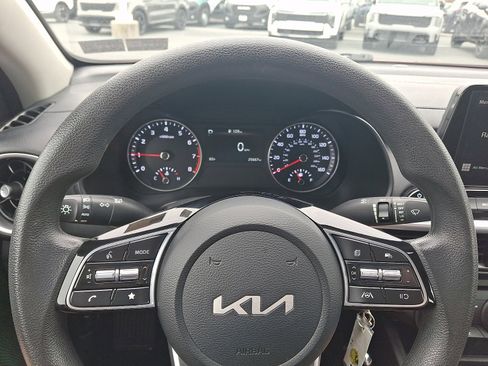 Used 2023 Kia Forte LXS FWD image 17