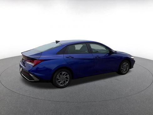 Used 2026 Hyundai Elantra Hybrid FWD image 15