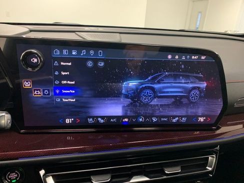 New 2026 Chevrolet Traverse RS image 50