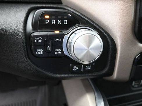 Used 2022 RAM 1500 Laramie AWD/4WD image 29