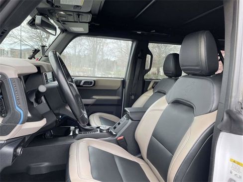 Used 2023 Ford Bronco Wildtrak image 20