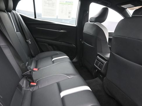 Used 2025 Toyota Camry SE FWD image 11