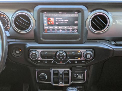 Used 2018 Jeep Wrangler Unlimited Sahara w/ Safety Group image 22