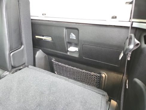 Used 2022 Jeep Gladiator Overland w/ Cold Weather Group image 47