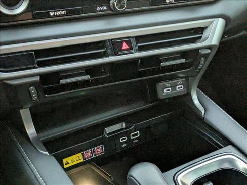 Used 2024 Lexus RX 350 Premium image 16