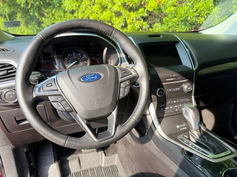 Used 2017 Ford Edge SEL w/ Equipment Group 201A AWD/4WD image 31