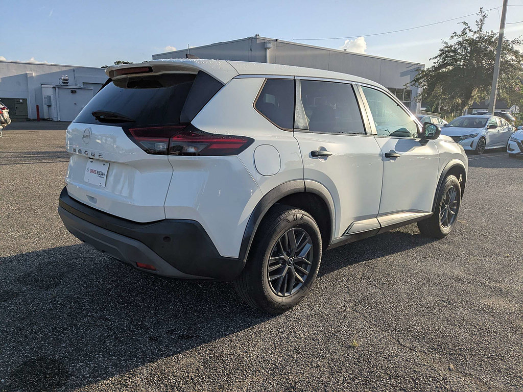 Certified 2022 Nissan Rogue S FWD image 4