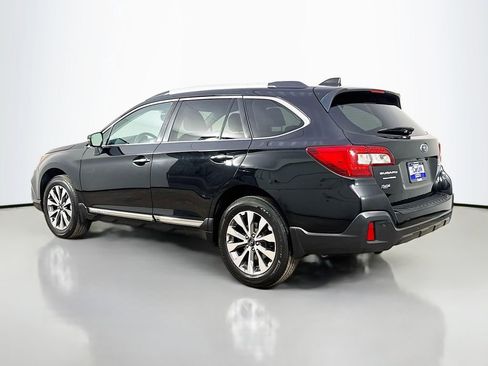 Used 2018 Subaru Outback 2.5i Touring AWD/4WD image 5