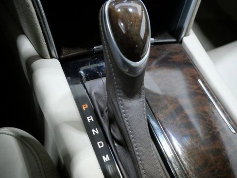 Used 2015 Cadillac XTS Premium image 22