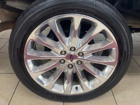 Used 2018 Ford F150 King Ranch w/ Equipment Group 601A Luxury image 42