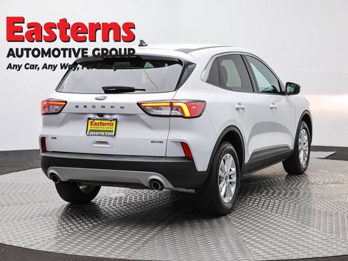 Used 2021 Ford Escape SE AWD/4WD image 5