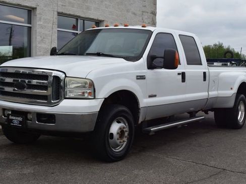 Used 2006 Ford F350 Lariat AWD/4WD image 12