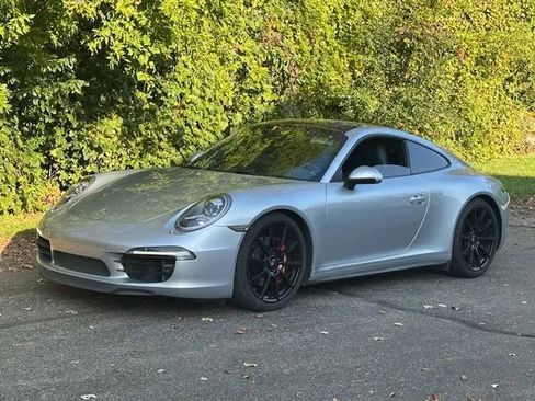 Used 2014 Porsche 911 Carrera 4S image 4