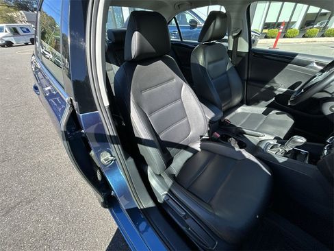 Used 2016 Volkswagen Jetta SEL w/ Lighting Package image 25