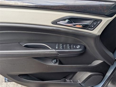 Used 2014 Cadillac SRX Luxury image 29