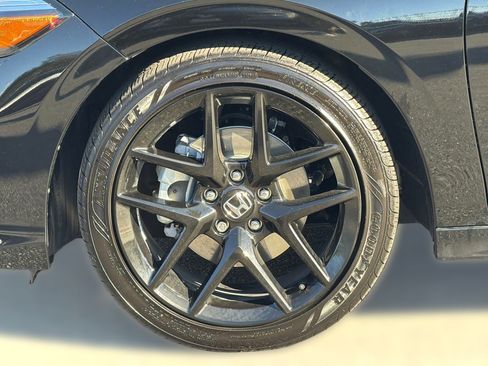 Certified 2025 Honda Civic Sport image 11