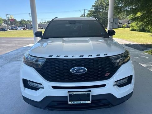 Used 2022 Ford Explorer ST w/ Equipment Group 401A AWD/4WD image 8