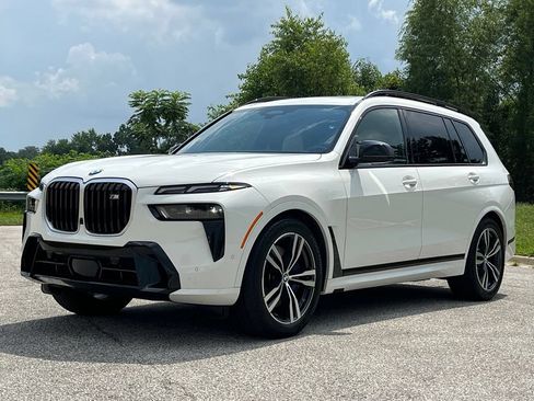 Used 2024 BMW X7 M60i w/ Executive Package AWD/4WD image 3