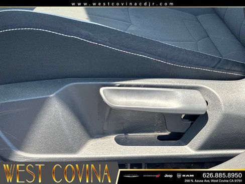 Used 2025 Volkswagen Jetta Sport FWD image 21