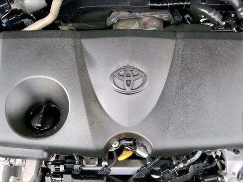 Certified 2024 Toyota RAV4 XLE Premium FWD image 32
