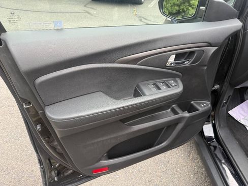 Used 2018 Honda Pilot EX-L image 11