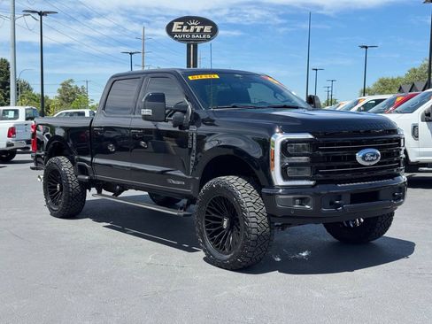 Used 2025 Ford F350 Platinum AWD/4WD image 3