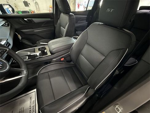 New 2026 Buick Enclave Sport Touring w/ Super Cruise Package image 53