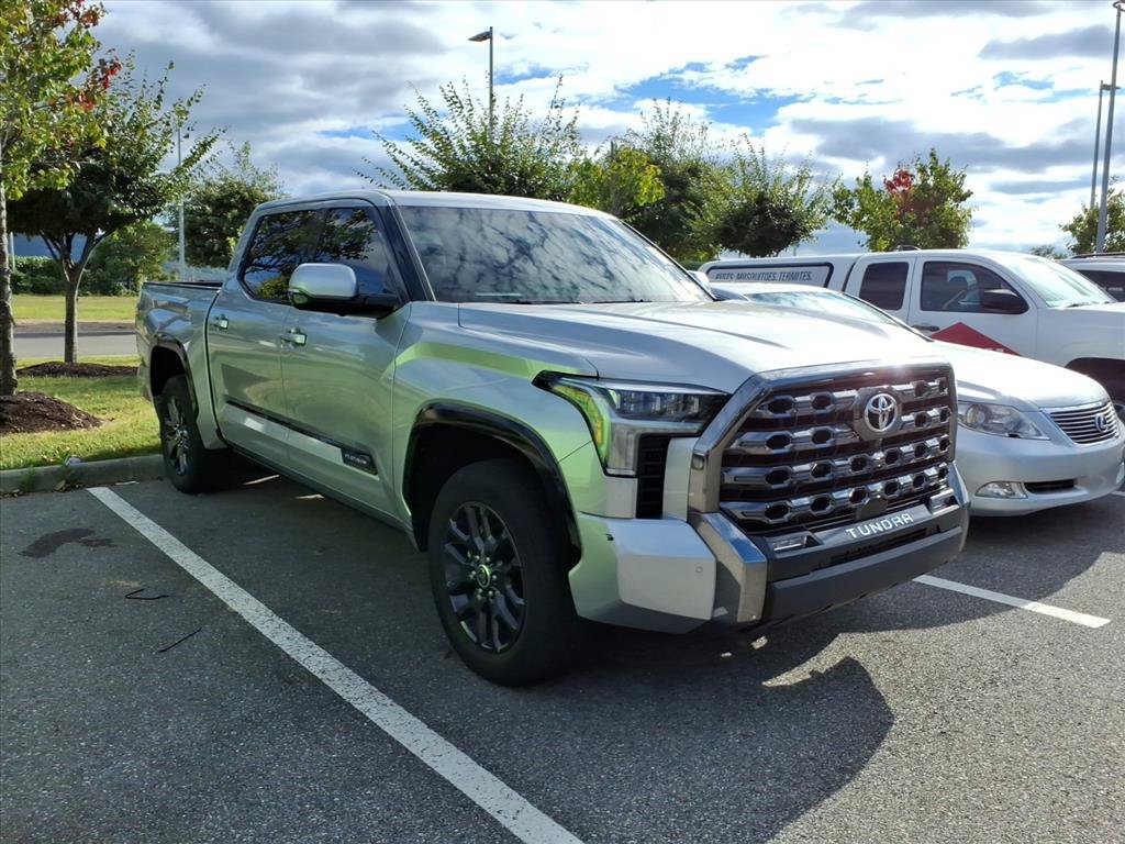Used 2023 Toyota Tundra Platinum AWD/4WD image 2